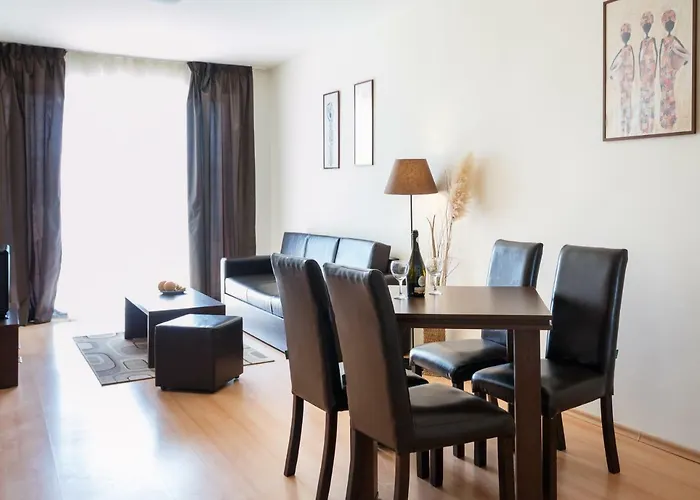 Charming 1 Bedroom For Up To 4 Guests شقة *