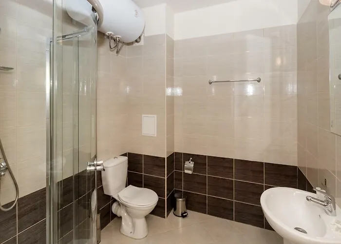 Charming 1 Bedroom For Up To 4 Guests