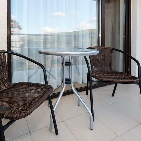 Charming 1 Bedroom For Up To 4 Guests Appartement